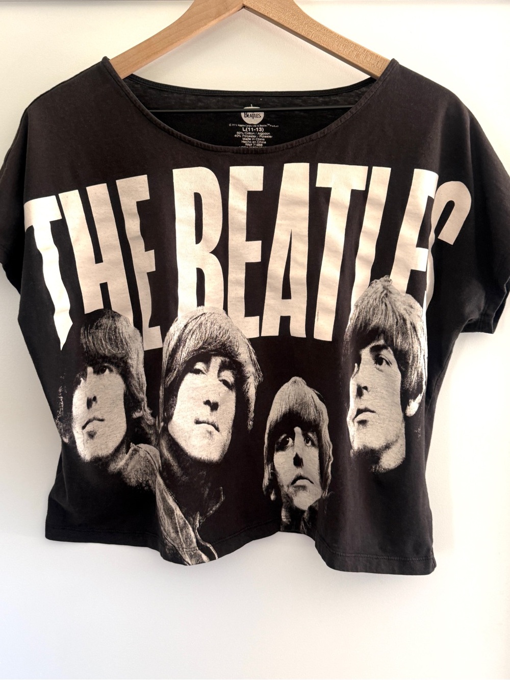 The Beatles Graphic Crop Tee Black Band Shirt Women’s Large Oversized Fit